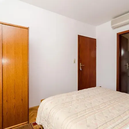Guest house Moretic 3*