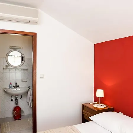 Guest house Moretic Orasac